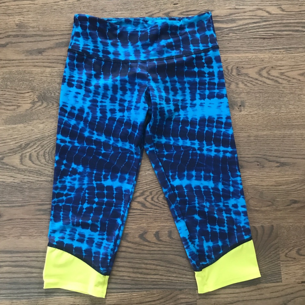 Onzie Crop Leggings